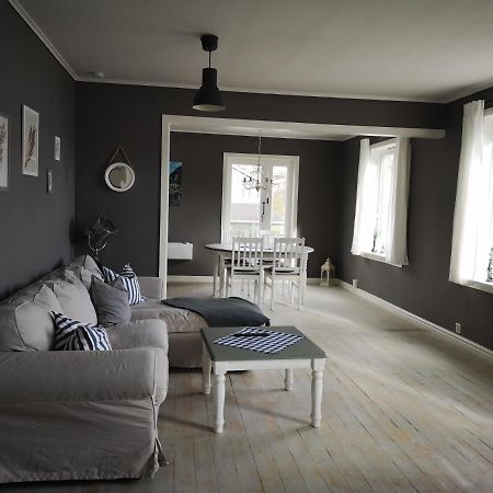 Old School Pa Eidslandet - Exclusive Apartment エクステリア 写真