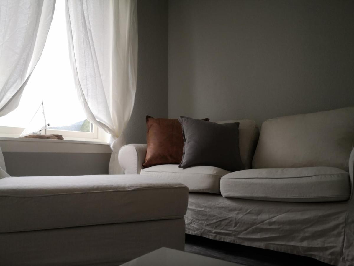 Old School Pa Eidslandet - Exclusive Apartment エクステリア 写真