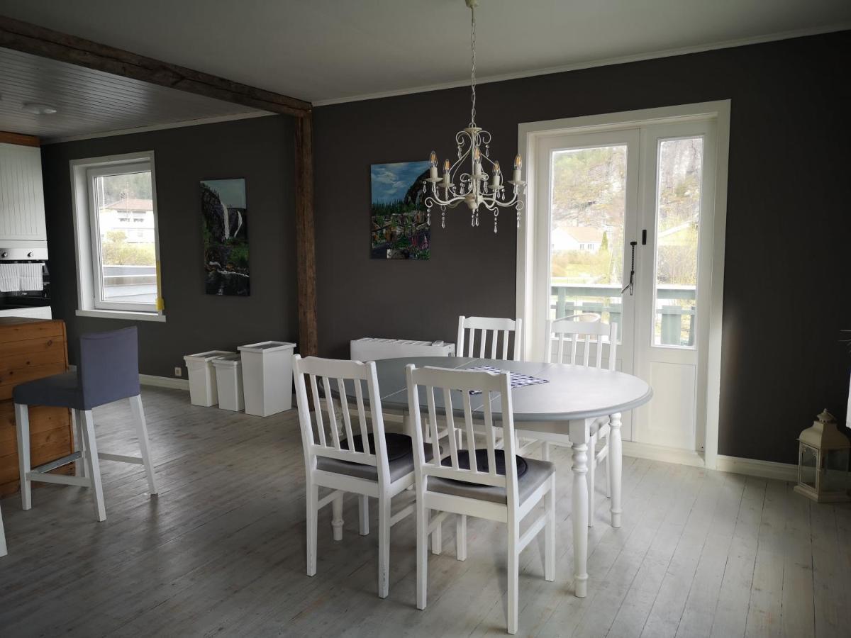 Old School Pa Eidslandet - Exclusive Apartment エクステリア 写真