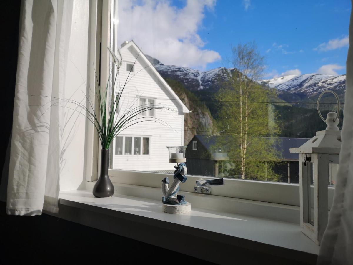 Old School Pa Eidslandet - Exclusive Apartment エクステリア 写真